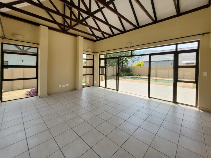 To Let 3 Bedroom Property for Rent in Kosmos North West